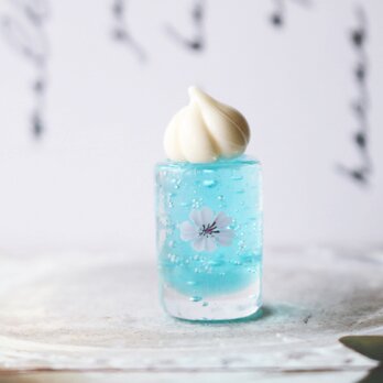 ガラスのミニチュア　桜のクリームソーダ 　★ガラスのミニチュア喫茶店★の画像