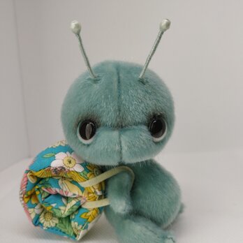 ミニチュアドール☆ぬいぐるみ☆殻を背負ったカタツムリさん☆グリーンの画像