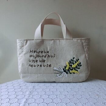ミモザの刺繡のミニバックの画像