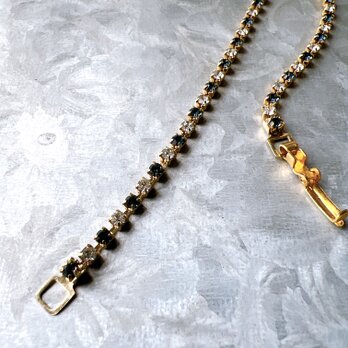 B123-ヴィンテージブレスレット U.S.A. Gold Tone Blue Clear Rhinestonesの画像