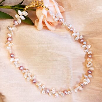 【一点物】バロック花びらパール & ラベンダーパール ネックレス | 蝶々モチーフクラスプ ✨の画像
