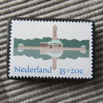 オランダ　切手ブローチ10415の画像