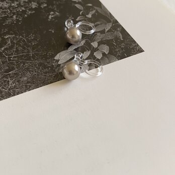 【2ペア】5.5～6ｍｍ 樹脂(ポリカーボネート)痛みなくホールドのイヤリング ノンホールクリップピアス（イヤリング）パールｇの画像