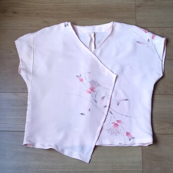 春色着物からとろんとした柔らかい風合いを楽しめるブラウス　絹の画像