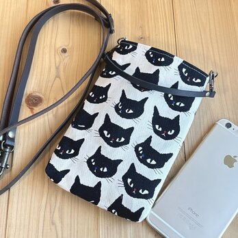 ねこ大集合！＜黒猫さん＞　スマホポーチ　持ち手/ショルダー　帆布裏地　本革ベルトの画像