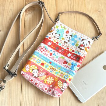 レトロポップ＜ファンシーパンダ＞ピンク　スマホポーチ　持ち手/ショルダー　帆布裏地　本革ベルトの画像