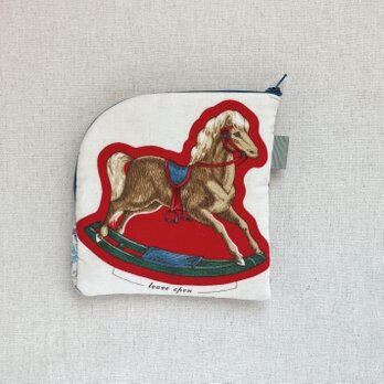 絵本のようなポーチ　コインケース　木馬の画像