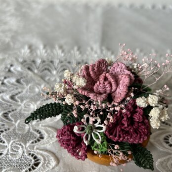 木製「カップの籐の花・ピンクのバラの画像