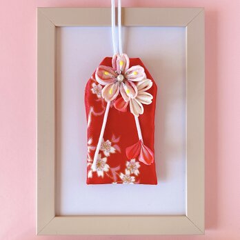 （桜木陰）元巫女が作る花のお守り袋の画像