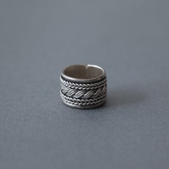 Karen silver ring / ロープの画像