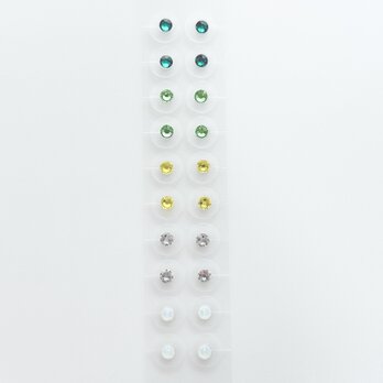 【スワロフスキー正規品】耳つぼジュエリー20粒(グリーングラデーション)の画像
