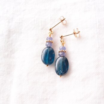 【K14gf】Kyanite × Tanzanite Earrings／カイヤナイト×タンザナイト ミニスタッドピアスの画像