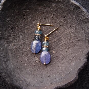 【K14gf】Tanzanite × Kyanite Earrings／タンザナイト×カイヤナイト ミニスタッドピアス