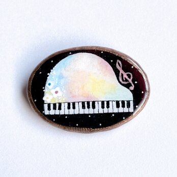 ピアノのブローチ　dream　ステンドグラスの画像