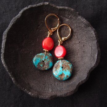 Turquoise × Red Coral Earrings／ターコイズ×レッドコーラル フレンチピアスの画像