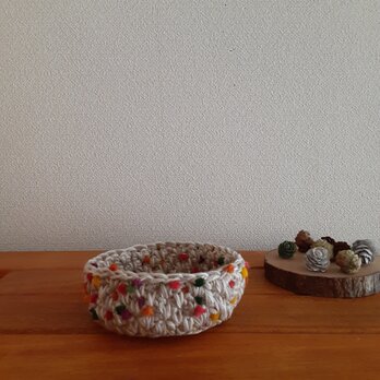 小物入れ（かぎ針編み）の画像
