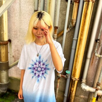 タイダイ Tシャツ Lサイズ  曼荼羅 ヘザーグレー ブルー段染め Hippies Dye HD23-71の画像