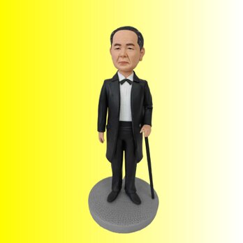 写真入り 人形 フィギュア❤名入れ 肖像画 似顔絵❤贈り物、彼氏、同僚、先輩、上司、友達❤誕生日 開店 周年記念 送別会 昇進の画像