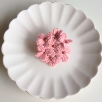 小さな花束みたいな刺繍ブローチ　ニュアンスピンクの画像