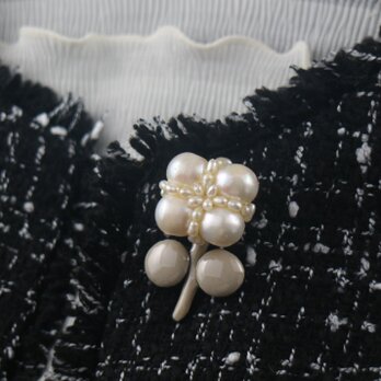 ぶさかわ真珠のちっちゃ〜なブローチ