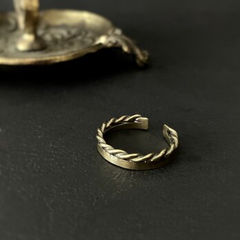 2way[ツイスト2連] ring∞イヤーカフ 4.0mm幅 brass 重ね着けの画像