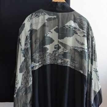 紋付 羽織 黒 アンティーク着物 ジャケット ジャパンヴィンテージ 昭和 リメイク素材 Black Haori Jacketの画像