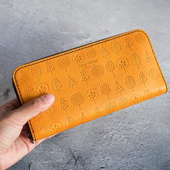 通帳も入る　北欧柄の　おしゃれ　ラウンドファスナー　長財布　レディース　納期１週間　かわいいの画像