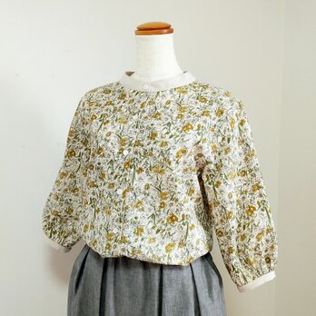 スタンドカラーブラウス Dainty flowers (七分袖)Ｍ~Lサイズの画像