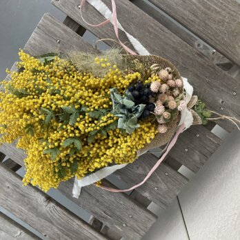 セール　ポンポンミモザの可愛い花束の画像