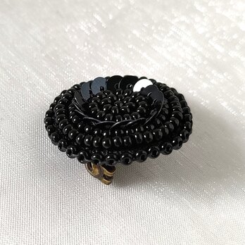 happy circle brooch　Blackの画像