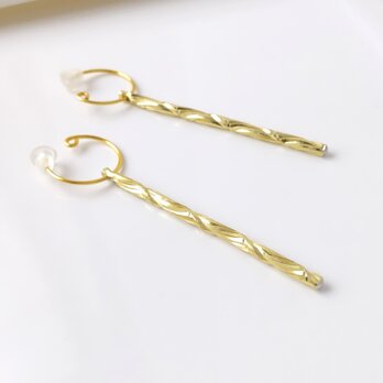 〈痛くない〉〈挟めるだけ〉～イヤリング～ゴールドリング×デザインStickフェイクピアス《ロング》(両耳用)(調節可)の画像