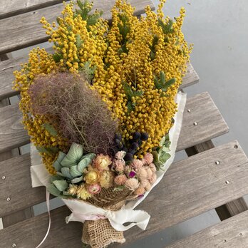 セール　ふりふりミモザの可愛い花束スワッグ3の画像