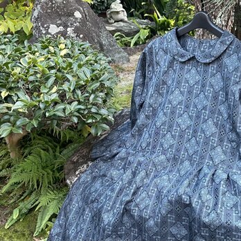 【着物リメイク】小さな丸い衿のワンピース/紬/切り替えタックの画像