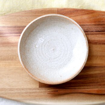 チタンマット釉の小さめ中皿の画像