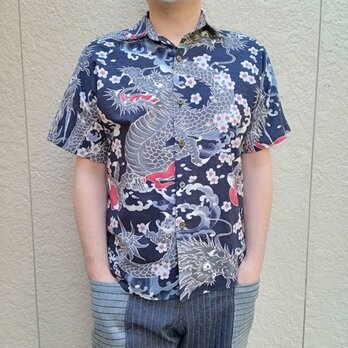 半袖和柄シャツ（龍と桜）の画像