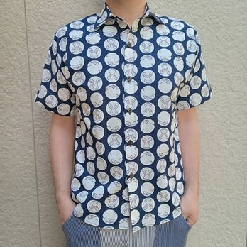 半袖和柄シャツ（兎紋様）の画像