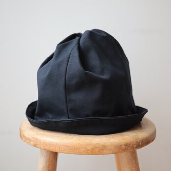 hineri 帽 / blackの画像