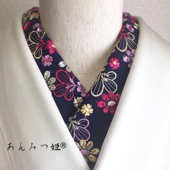洗える刺繍半衿 ラブリーフラワーの画像