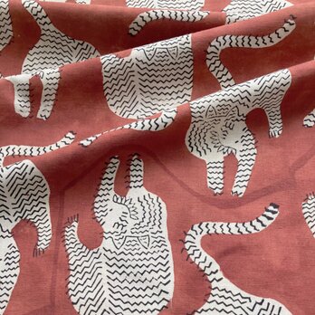 インド ブロックプリント生地 [28cm単位切売] Bagru タイガー04 レッド地 SA 虎 とら　赤 IF0231の画像