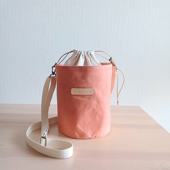 パラフィン加工帆布のバケツショルダーバッグ　《ピンクオレンジ》の画像
