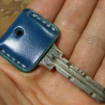 ルガト琉球ブルーのキーカバー　白ステッチの画像