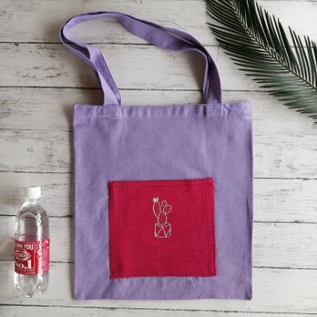 サボテンの刺繍　トートバッグ　肩掛け　レッスンバッグ　名入れ　マチなし　A4サイズの画像