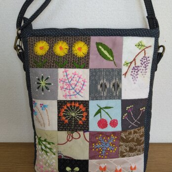 パッチワークと刺繍のショルダーバッグ　68の画像