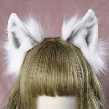 【受注生産】白いオオカミ耳カチューシャ 手作りリアルな毛皮のような ヘアアクセサリー シミュレーション動物の耳の画像