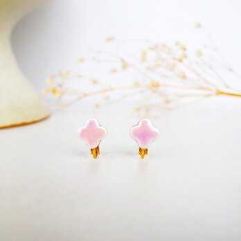 T-252  美濃焼 　パール小花　ピアス / イヤリング【 裏面レザー加工 】桜　ピンクの画像