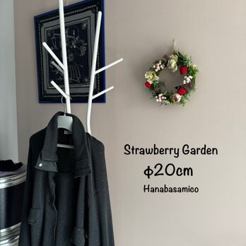 《サマーギフト》SSサイズ...*ストロベリーリース*　甘酸っぱいイチゴの小ぶりなリースの画像
