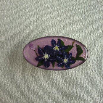 鉄線の花（藤色）＊手描きレジンの帯留めの画像