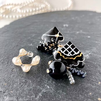 大人の甘黒イヤリング/ピアス＆踊るパールイヤーカフ ギフト フェミニンブラックモノトーンの画像