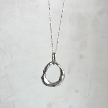 一点もの。溶かした　silver950 サークルモチーフ　ネックレス　ご褒美に。シルバー　シンプルネックレスの画像