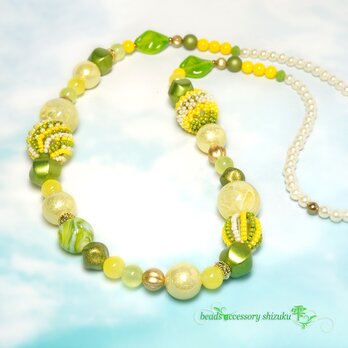 ビーズボールネックレス＊YellowGreenの画像